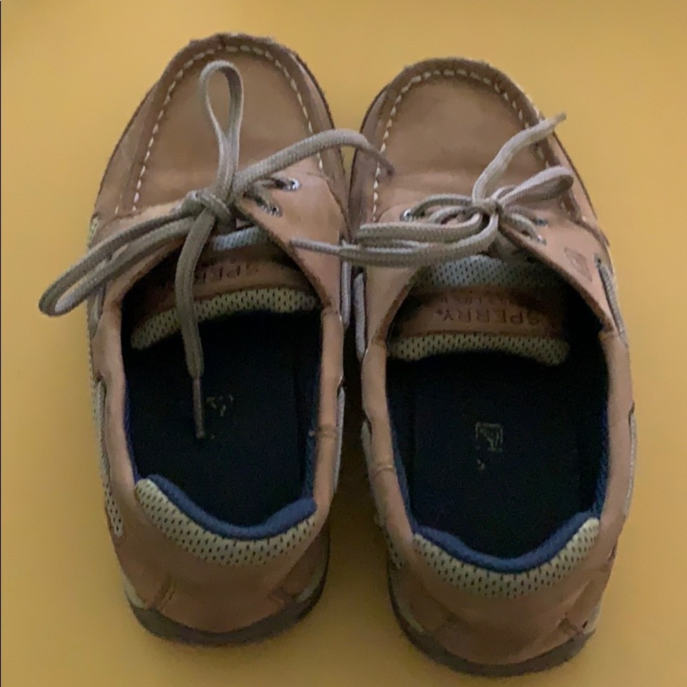 Boys Sperry shoes Size 2